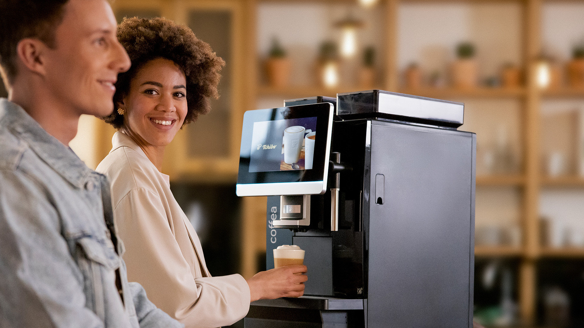 Kaffeezubereitung mit Coffea Enjoy Kaffeevollautomat